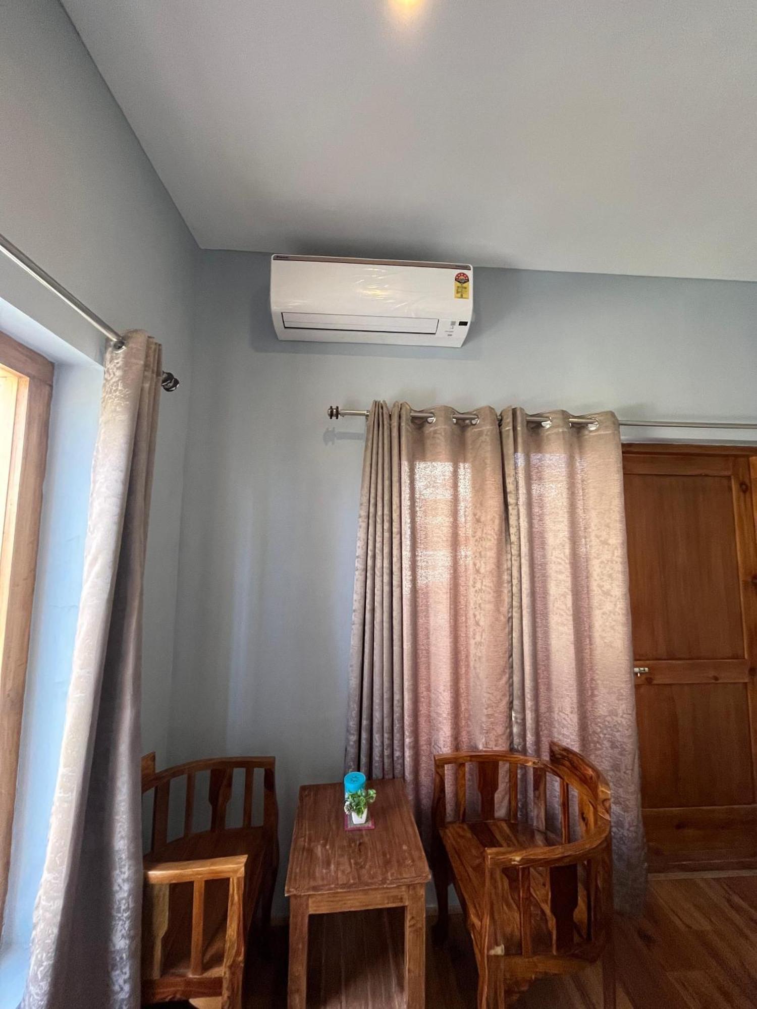 فندق Honey Bee ليه المظهر الخارجي الصورة